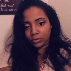 Meet your Posher, Ciara